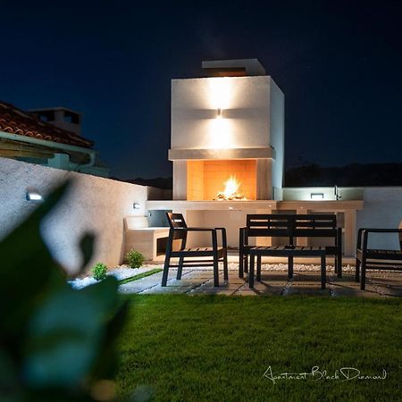 Apartment Black Diamond ราชานาส ภายนอก รูปภาพ