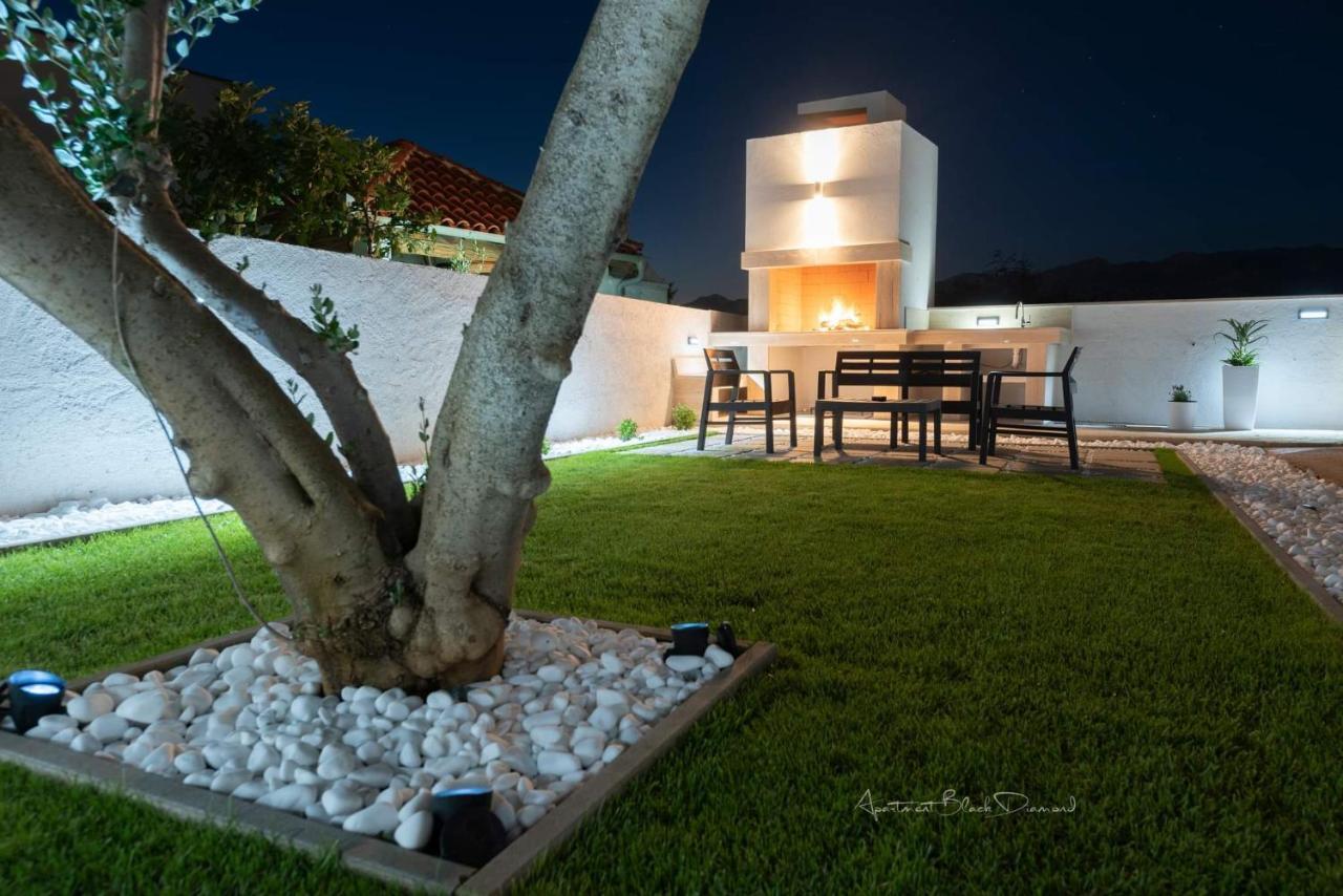 Apartment Black Diamond ราชานาส ภายนอก รูปภาพ